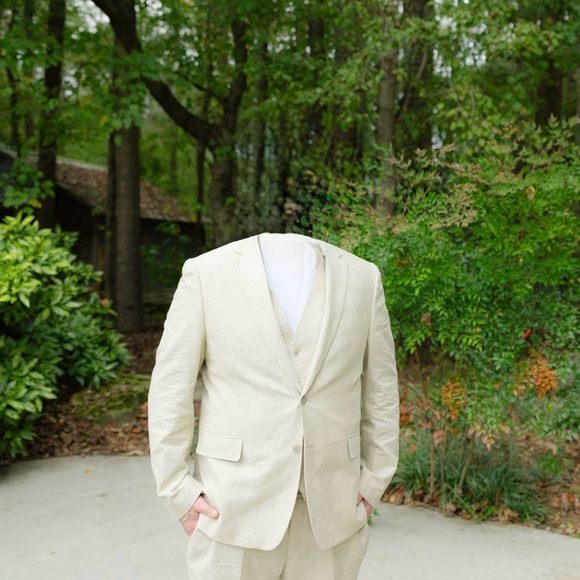 Men's Joesph Abboud Cream 3piece suit
